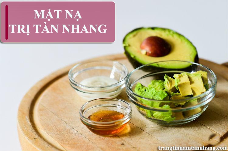 Mặt nạ trị tàn nhang từ bơ