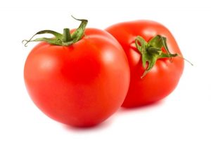 Cách trị nám da sau sinh bằng cà chua