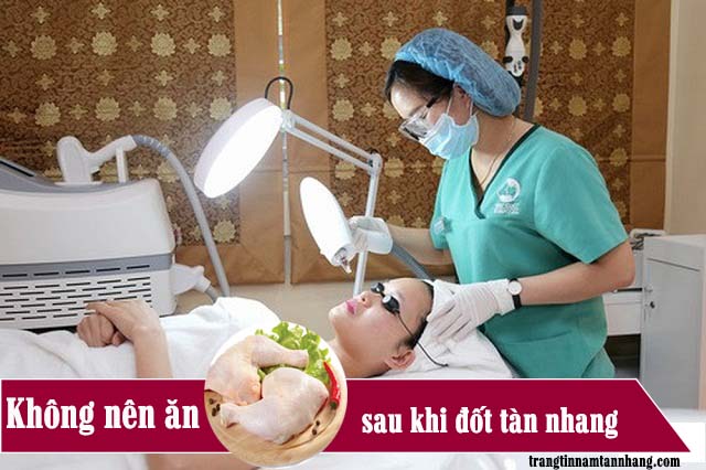 Sau khi đốt tàn nhang ăn thịt gà được không?